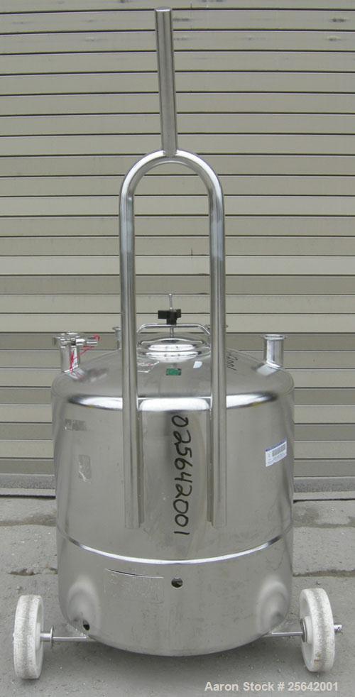 USED: Alloy Products Pressure Tank, 13 gallon, 316 stainless steel, vertical.  18" diameter x 10" straight side.  Dished top and bottom.  Internal rated 100 psi at 300 degrees F.  Openings: top (4) 1...