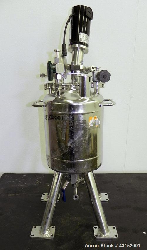 Used Alloy Products Pressure Tank, 10 Liter (2.64 Gallon), 316L Stainless Steel, Vertical. Approximately 9’’ diameter x 9’’ straight side, dished top and bottom. Polished internal rated 155 psi at -2...