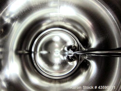 Used Alloy Products Pressure Tank, 33 Gallon, 316L Stainless Steel, Vertical. 17.71” Diameter x 29” straight side. Dished top and bottom. Internal rated 50 psi at -20 to 350 degrees F. Openings top (...