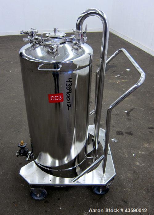 Used Alloy Products Pressure Tank, 33 Gallon, 316L Stainless Steel, Vertical. 17.71” Diameter x 29” straight side. Dished top and bottom. Internal rated 50 psi at -20 to 350 degrees F. Openings top (...