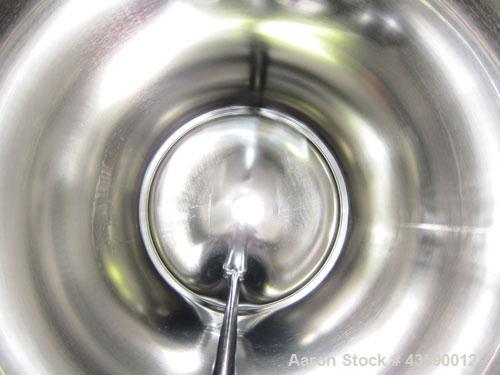 Used Alloy Products Pressure Tank, 33 Gallon, 316L Stainless Steel, Vertical. 17.71” Diameter x 29” straight side. Dished top and bottom. Internal rated 50 psi at -20 to 350 degrees F. Openings top (...