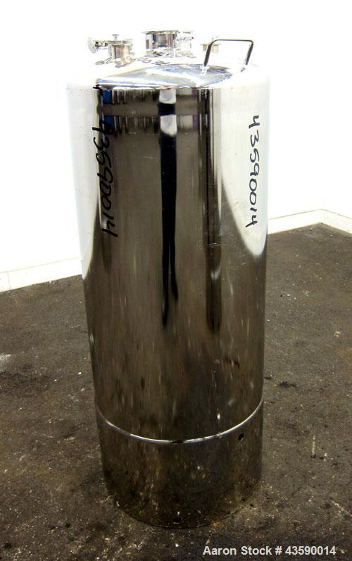 Used Alloy Products Pressure Tank, 33 Gallon, 316L Stainless Steel, Vertical. 17.71” Diameter x 29” straight side. Dished top and bottom. Internal rated Full Vacuum to 85 psi at -20 to 350 degrees F....