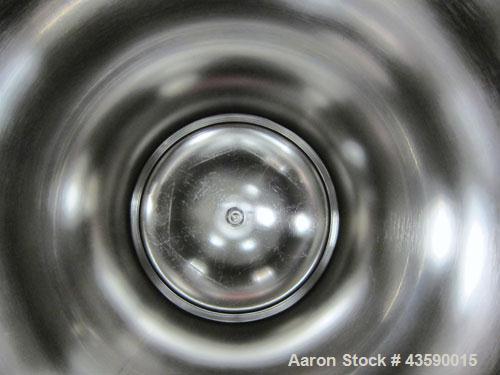 Used Alloy Products Pressure Tank, 33 Gallon, 316L Stainless Steel, Vertical. 17.71” Diameter x 29” straight side. Dished top and bottom. Internal rated Full Vacuum to 85 psi at -20 to 350 degrees F....