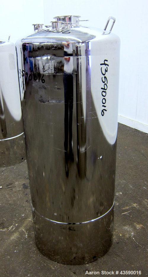 Used Alloy Products Pressure Tank, 33 Gallon, 316L Stainless Steel, Vertical. 17.71” Diameter x 29” straight side. Dished top and bottom. Internal rated Full Vacuum to 85 psi at -20 to 350 degrees F....