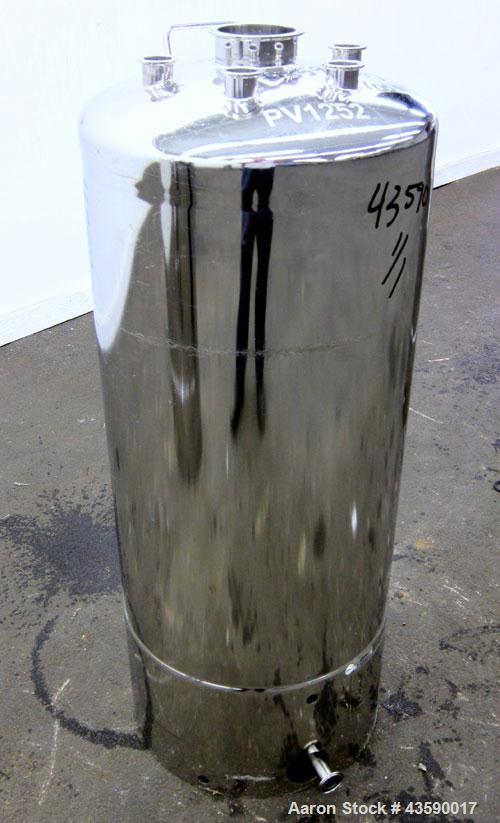 Used Alloy Products Pressure Tank, 33 Gallon, 316L Stainless Steel, Vertical. 17.71” Diameter x 29” straight side. Dished top and bottom. Internal rated Full Vacuum to 85 psi at -20 to 350 degrees F....