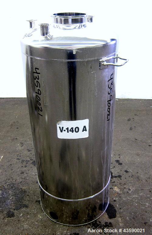 Used 33 Gallon Stainless Steel Alloy Products Pressure Tank