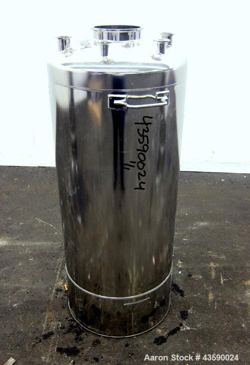 Used- 33 Gallon Stainless Steel Alloy Products Pressure Tank