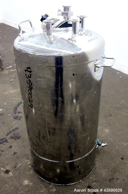 Used 25 Gallon Stainless Steel Alloy Products Pressure Tank