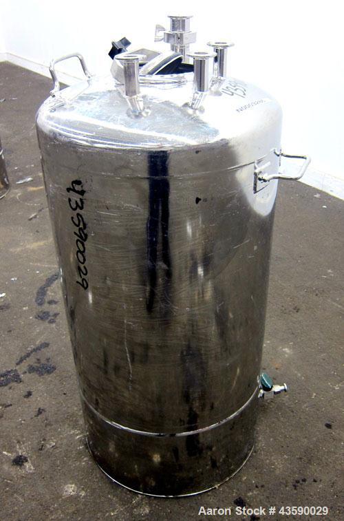 Used- 25 Gallon Stainless Steel Alloy Products Pressure Tank