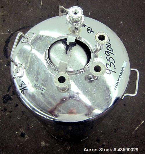 Used 25 Gallon Stainless Steel Alloy Products Pressure Tank