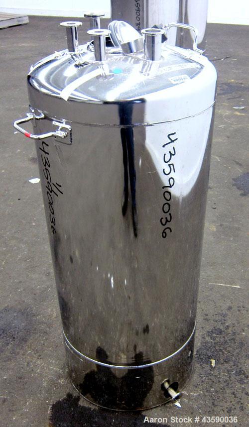 Used 33 Gallon Stainless Steel Alloy Products Pressure Tank