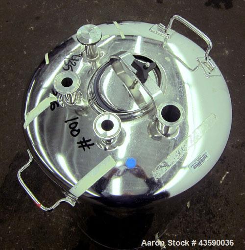 Used 33 Gallon Stainless Steel Alloy Products Pressure Tank