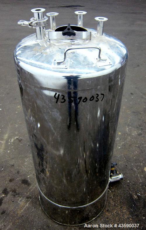 Used- 33 Gallon Stainless Steel Alloy Products Pressure Tank