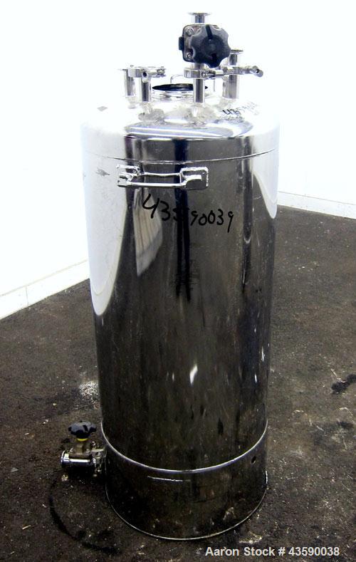 Used 33 Gallon Stainless Steel Alloy Products Pressure Tank