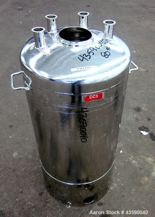 Used- Alloy Products Pressure Tank, 25 Gallon, 316L Stainless Steel, Vertical. Approximate 18" diameter x 24" straight side....