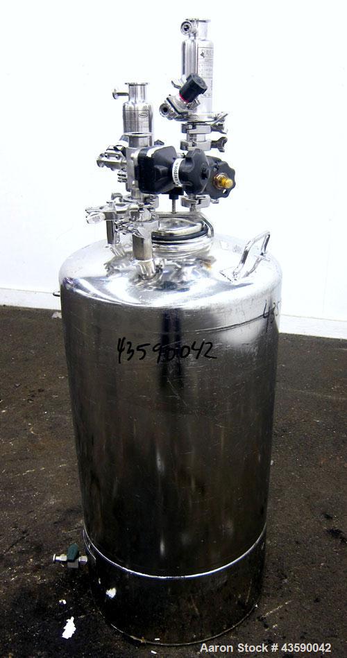 Used 25 Gallon Stainless Steel Alloy Products Pressure Tank