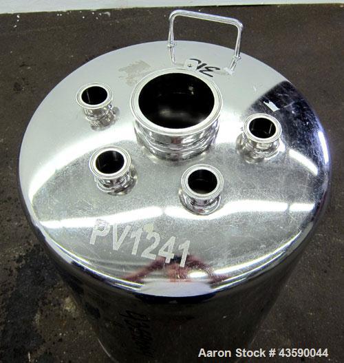 Used 25 Gallon Stainless Steel Alloy Products Pressure Tank