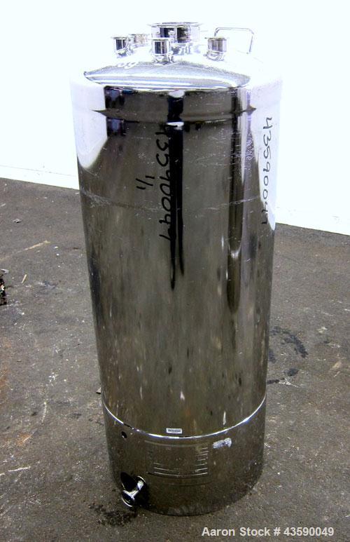 Used Alloy Products Pressure Tank, 33 Gallon, 316 Stainless Steel, Vertical. 17.71” Diameter x 29” straight side. Dished top and bottom. Internal rated Full Vacuum to 85 psi at -20 to 350 degrees F. ...