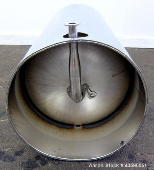 Used Alloy Products Pressure Tank, 33 Gallon, 316 Stainless Steel, Vertical. 17.71” Diameter x 29” straight side. Dished top and bottom. Internal rated Full Vacuum to 85 psi at -20 to 350 degrees F. ...