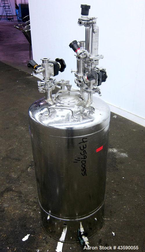 Used 25 Gallon Stainless Steel Alloy Products Pressure Tank