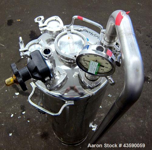 Used Alloy Products Pressure Tank, 15 Gallon, 316 Stainless Steel, Vertical. 12” Diameter x 30” straight side. Dished top and bottom. Internal rated Full Vacuum to 45 psi at -20 to 350 degrees F. Ope...