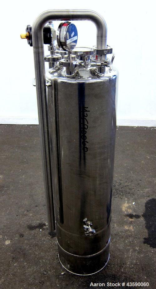 Used Alloy Products Pressure Tank, 15 Gallon, 316 Stainless Steel, Vertical. 12” Diameter x 30” straight side. Dished top and bottom. Internal rated Full Vacuum to 45 psi at -20 to 350 degrees F. Ope...