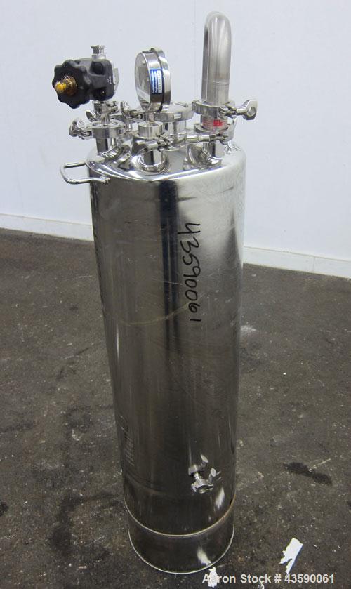 Used Alloy Products Pressure Tank, 15 Gallon, 316 Stainless Steel, Vertical. 12” Diameter x 30” straight side. Dished top and bottom. Internal rated Full Vacuum to 45 psi at -20 to 350 degrees F. Ope...