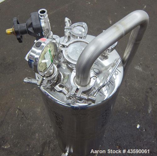 Used Alloy Products Pressure Tank, 15 Gallon, 316 Stainless Steel, Vertical. 12” Diameter x 30” straight side. Dished top and bottom. Internal rated Full Vacuum to 45 psi at -20 to 350 degrees F. Ope...