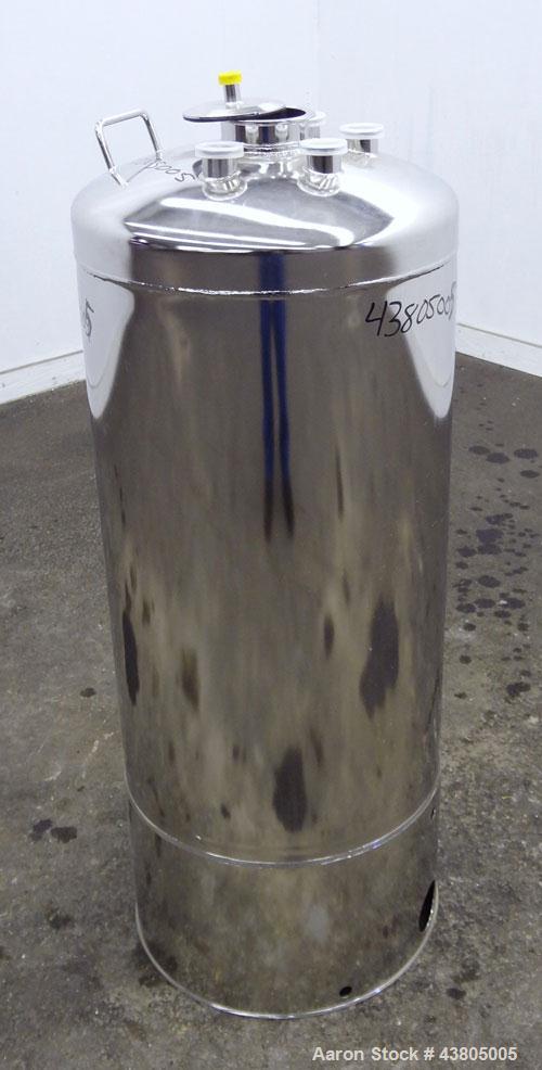 Used Alloy Products Pressure Tank, 36.99 Gallon (140 Liter), 316L Stainless Steel, Vertical. 17.74” Diameter x 29” straight side. Dished top and bottom. Internal rated 85 psi at -20 to 100 degrees F....