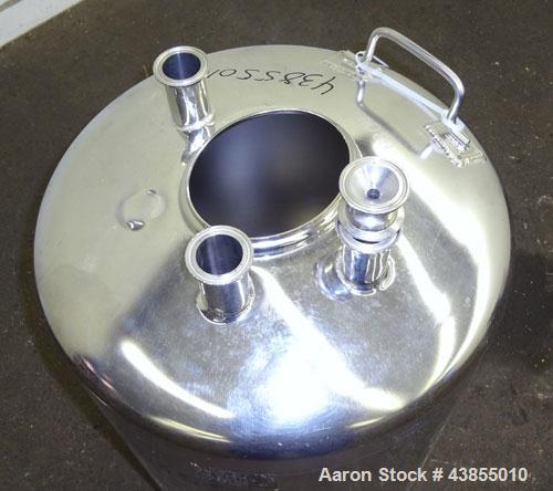 Used 25 Gallon Stainless Steel Alloy Products Pressure Tank