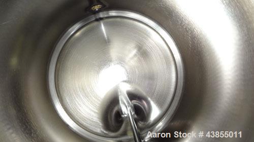 Used Alloy Products Pressure Tank, 25 Gallon, 316L Stainless Steel, Vertical. Approximate 18” Diameter x 24” straight side. Dished top and bottom. Internal rated 95 psi at -20 to 100 degrees F. Openi...
