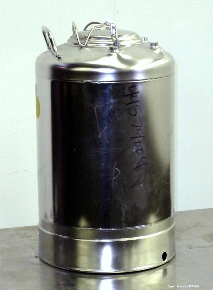 Used 5 Gallon Stainless Steel Alloy Products Pressure Tank