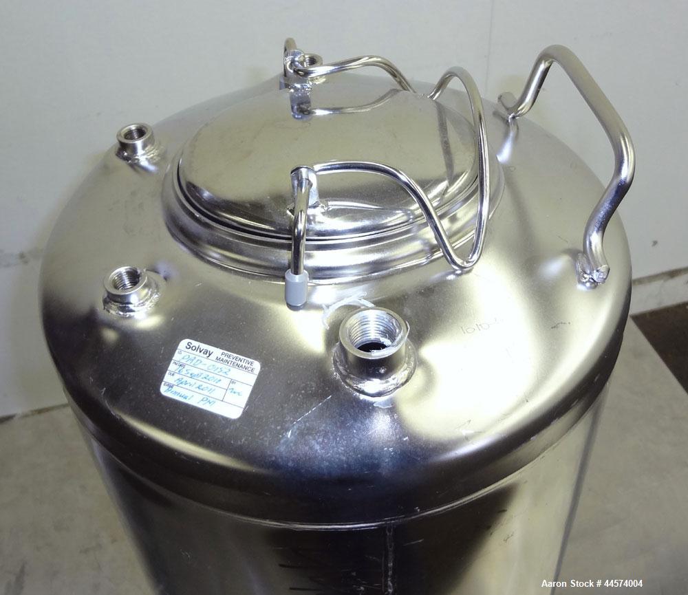 Used 5 Gallon Stainless Steel Alloy Products Pressure Tank