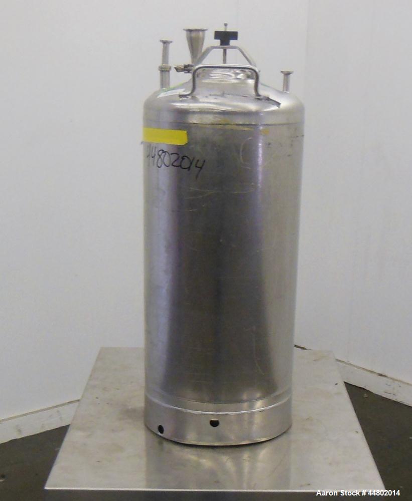 Used 8 Gallon Stainless Steel Alloy Products Pressure Tank