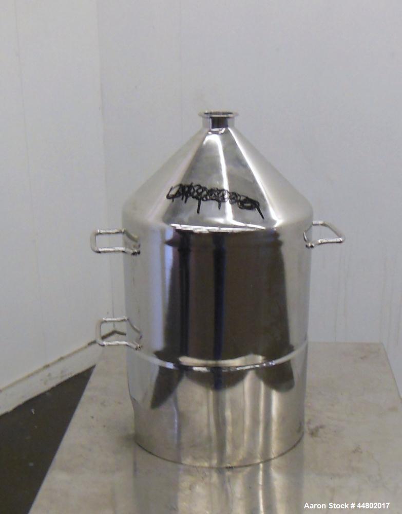 Used- 4 Gallon Stainless Steel Alloy Products Pressure Tank