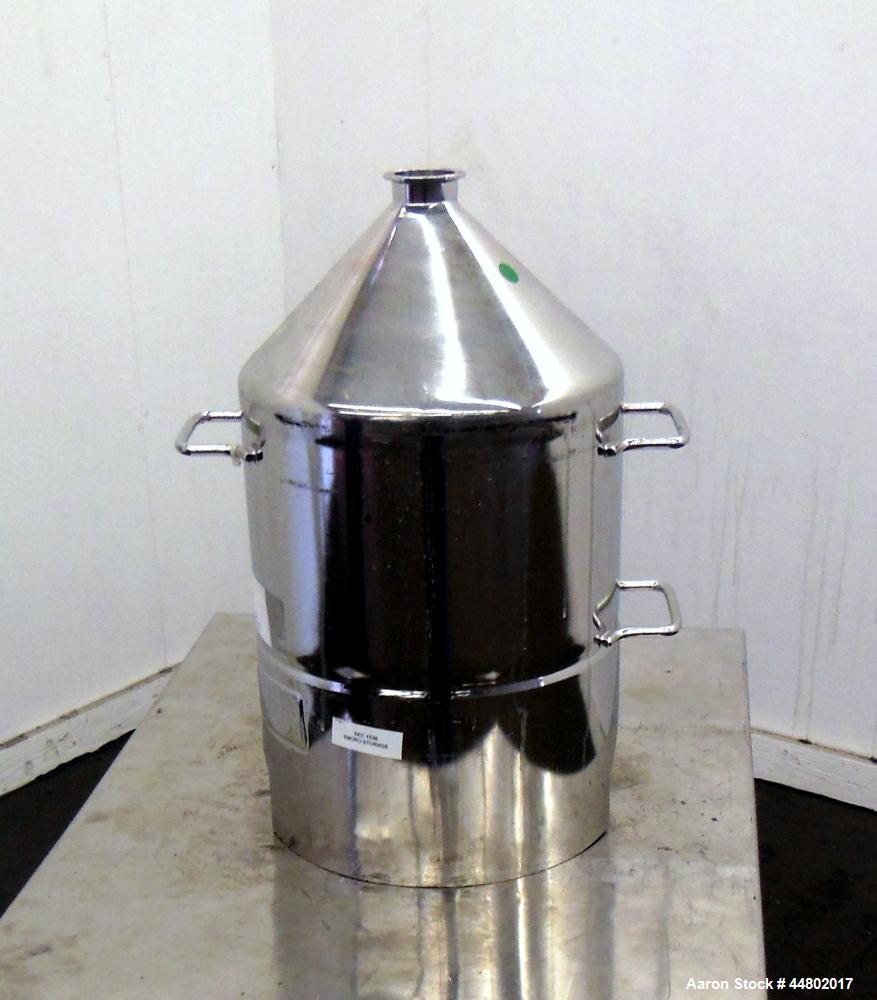 Used- 4 Gallon Stainless Steel Alloy Products Pressure Tank