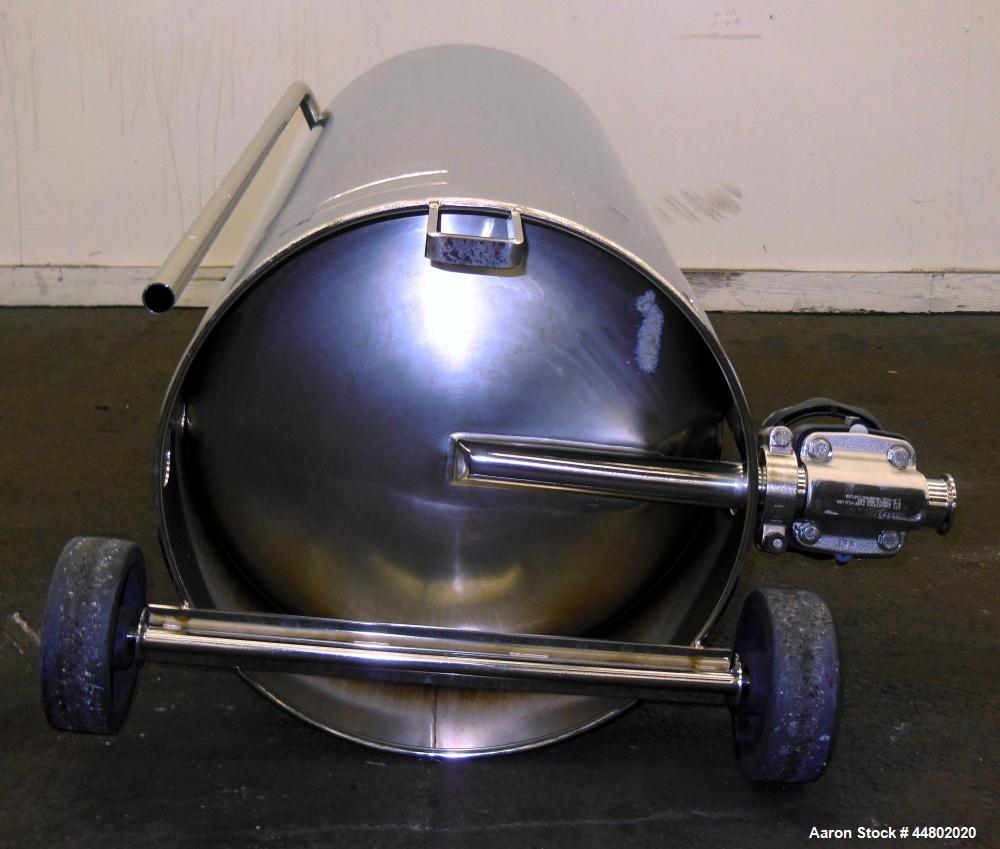 Used 39 Gallon Stainless Steel Alloy Products Pressure Tank