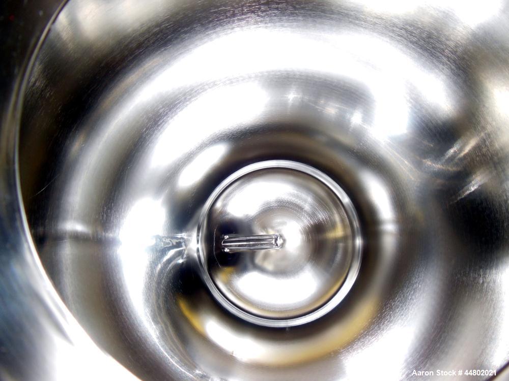 Used 39 Gallon Stainless Steel Alloy Products Pressure Tank