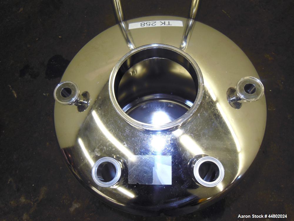 Used 22 Gallon Stainless Steel Alloy Products Pressure Tank