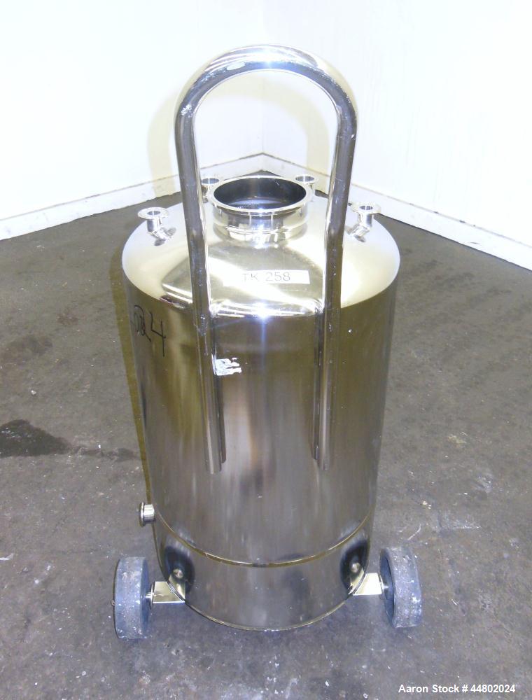 Used 22 Gallon Stainless Steel Alloy Products Pressure Tank