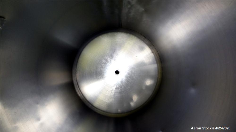 Used 36 Gallon Stainless Steel Alloy Products Pressure Tank