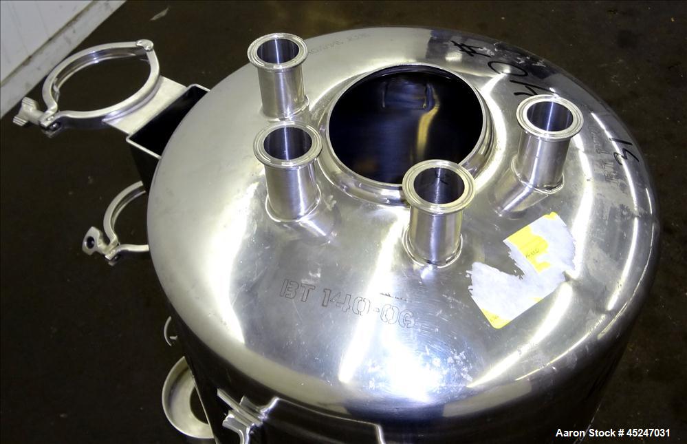 Used 36 Gallons Stainless Steel Alloy Products Pressure Tank