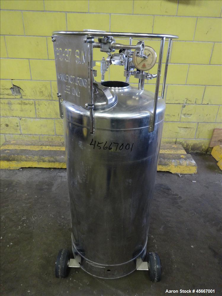 Used- Alloy Products Pressure Tank, 30 Gallons
