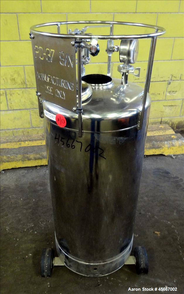 Used Alloy Products Pressure Tank, 30 Gallons