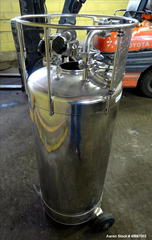 Used Alloy Products Pressure Tank, 30 Gallons