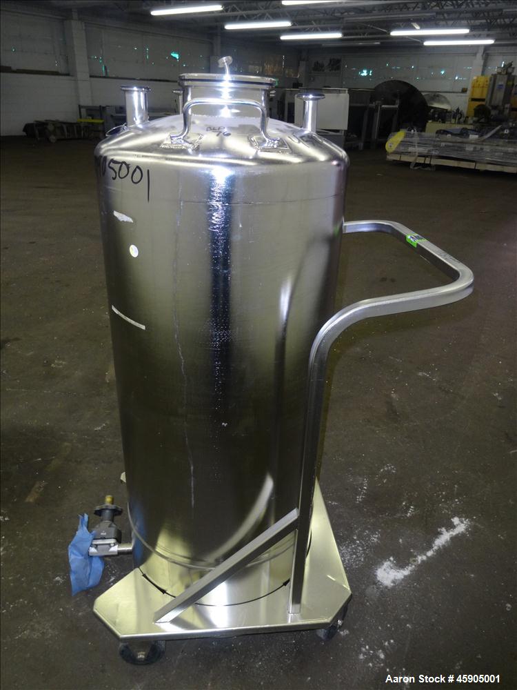 Used- Alloy Products Pressure Tank, 30 Gallon, 316 Stainless Steel, Vertical. Approximate 18" diameter x 29" straight side, ...