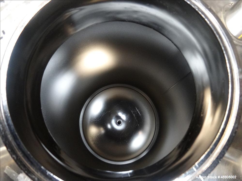 Used Alloy Products Pressure Tank, 30 Gallon, 316 Stainless Steel, Vertical. Approximate 18" diameter x 29" straight side, dished top and bottom. Internal rated 110 psi at -20 to 100 degrees F. Openi...