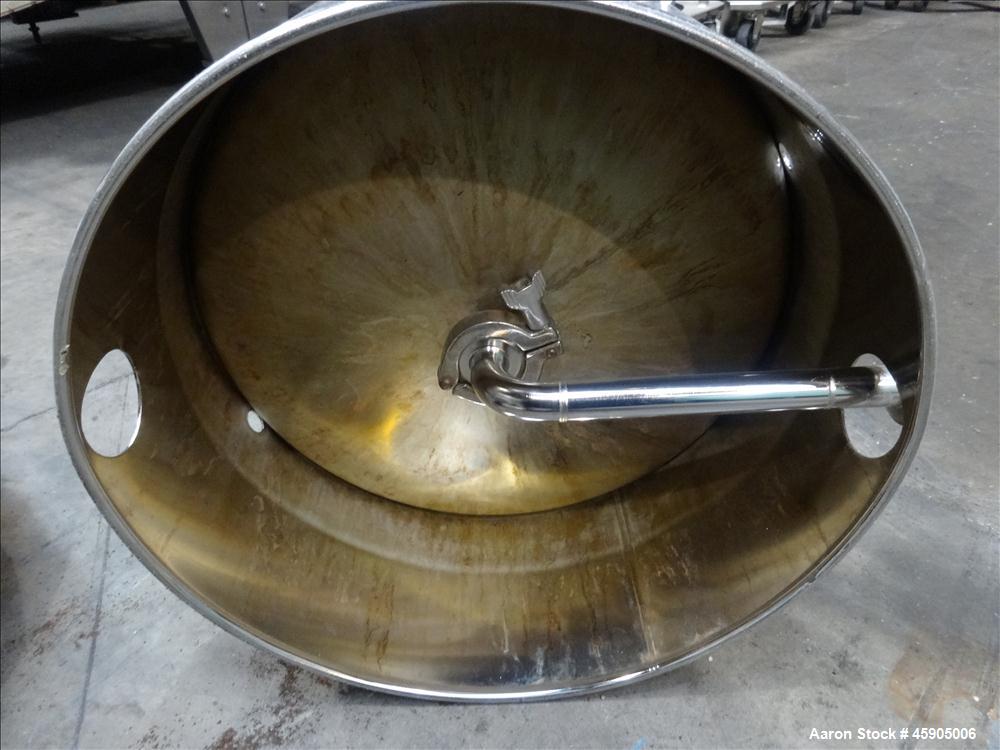 Used Alloy Products Pressure Tank, 30 Gallon, 316 Stainless Steel, Vertical. Approximate 18" diameter x 29" straight side, dished top and bottom. Internal rated 94 psi at -20 to 250 degrees F. Openin...
