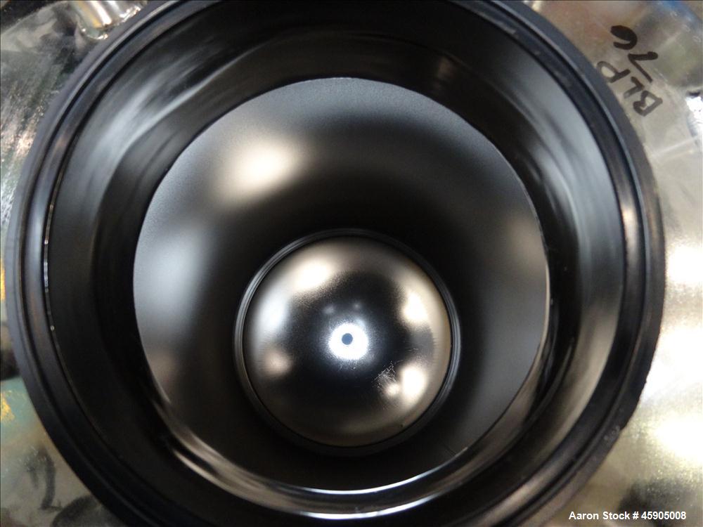 Used Alloy Products Pressure Tank, 30 Gallon, 316L Stainless Steel, Vertical. Approximate 18" diameter x 29" straight side, dished top and bottom. Internal rated 95 psi at -20 to 100 degrees F. Openi...