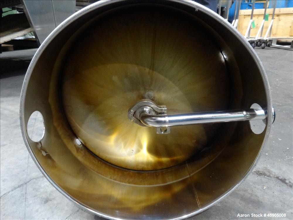 Used Alloy Products Pressure Tank, 30 Gallon, 316L Stainless Steel, Vertical. Approximate 18" diameter x 29" straight side, dished top and bottom. Internal rated 95 psi at -20 to 100 degrees F. Openi...